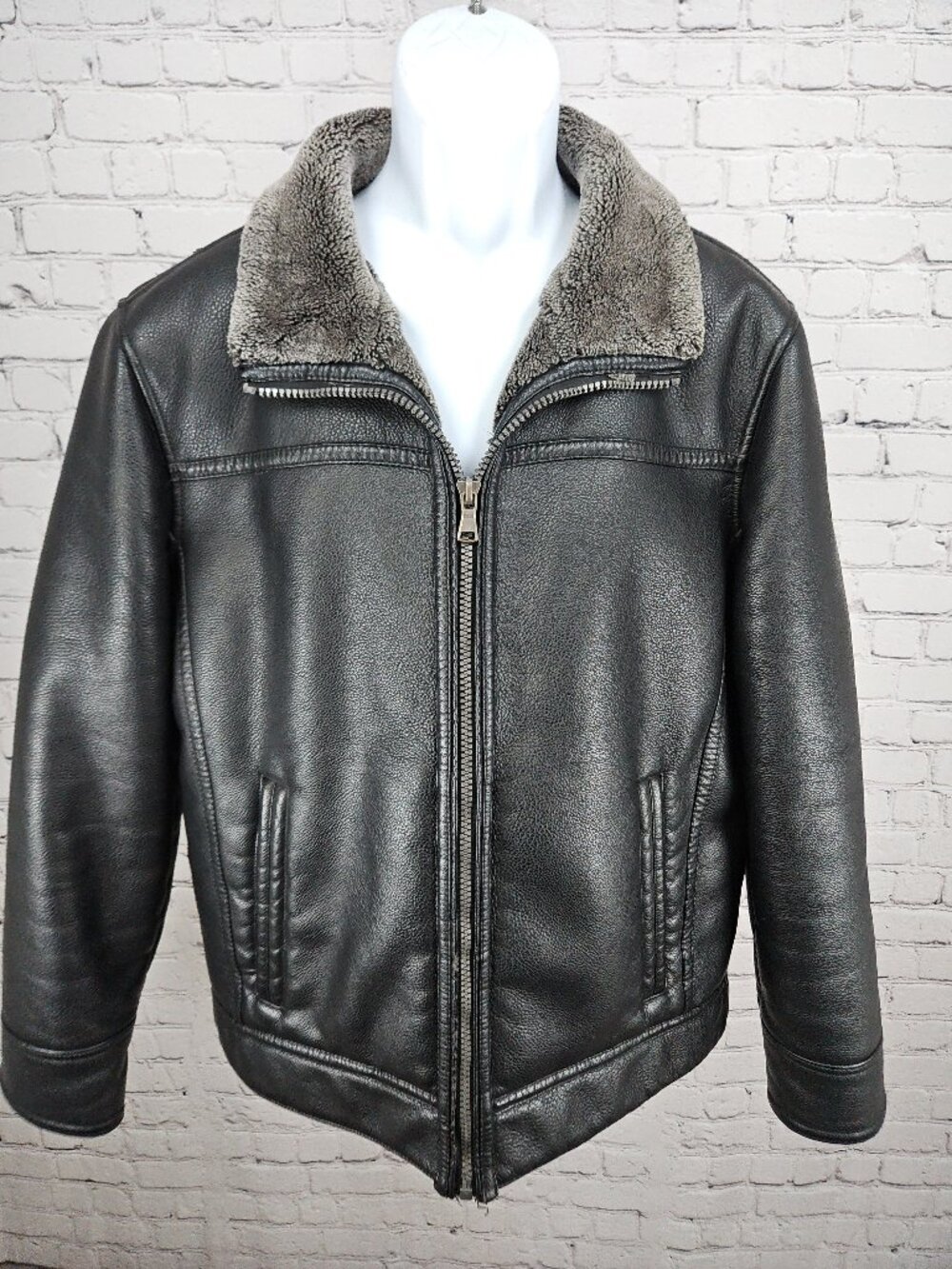 Roundtree & Yorke Black Faux Leather Sherpa Collar Zip Bomber Jacket Mens L